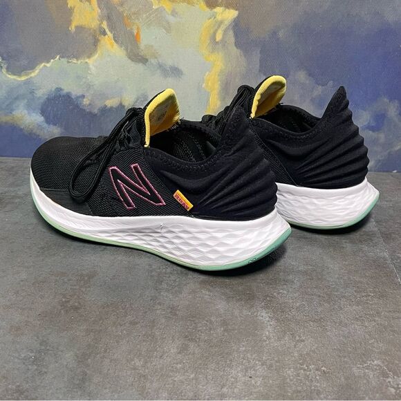 New Balance Fresh Foam Roav Women's Black Running Shoes Size 8.5M - Picture 8 of 16